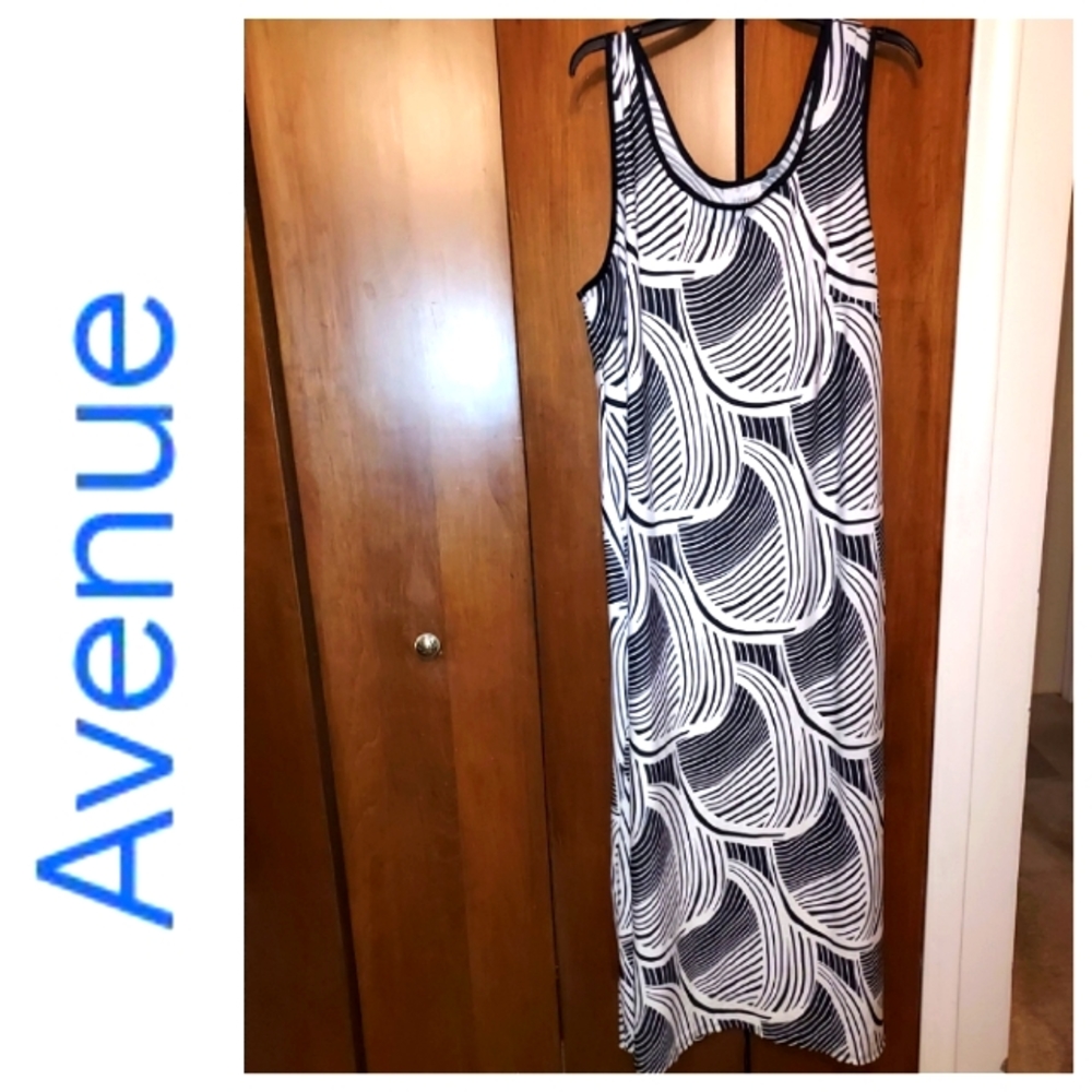 Avenue Size 22/24 EUC